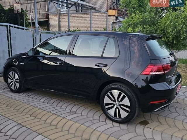 Сірий Фольксваген e-Golf, об'ємом двигуна 0 л та пробігом 97 тис. км за 15200 $, фото 15 на Automoto.ua