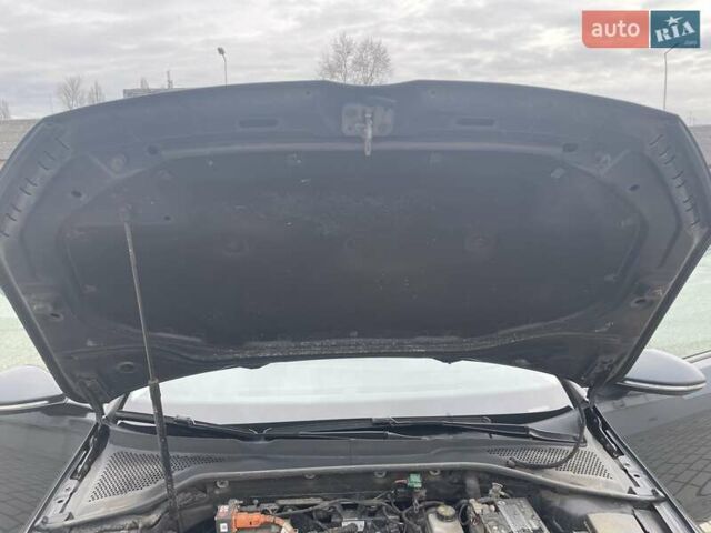 Серый Фольксваген e-Golf, объемом двигателя 0 л и пробегом 84 тыс. км за 15600 $, фото 29 на Automoto.ua