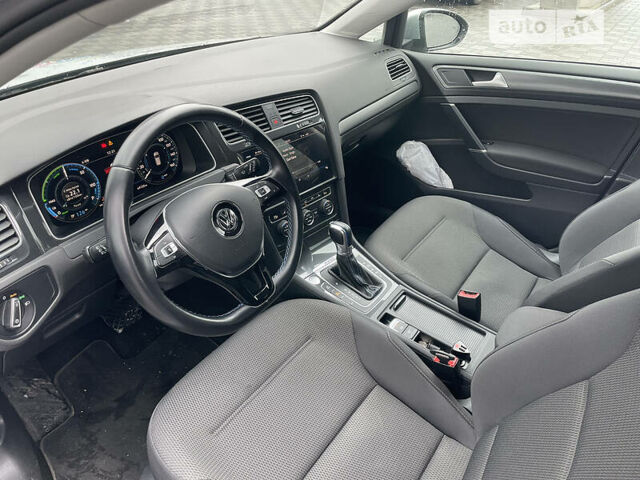 Сірий Фольксваген e-Golf, об'ємом двигуна 0 л та пробігом 116 тис. км за 12999 $, фото 8 на Automoto.ua