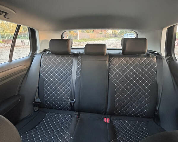 Серый Фольксваген e-Golf, объемом двигателя 0 л и пробегом 93 тыс. км за 15000 $, фото 17 на Automoto.ua