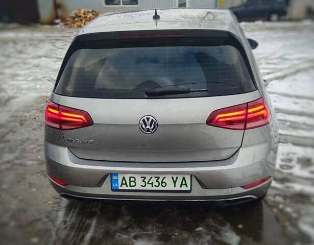 Сірий Фольксваген e-Golf, об'ємом двигуна 0 л та пробігом 92 тис. км за 18300 $, фото 4 на Automoto.ua