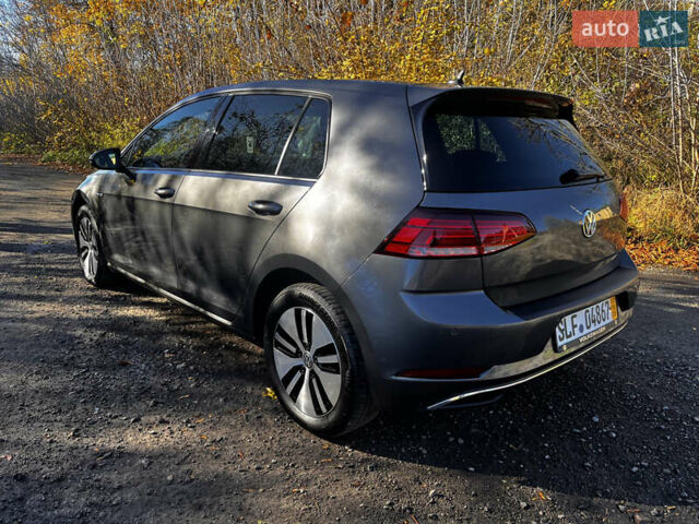 Серый Фольксваген e-Golf, объемом двигателя 0 л и пробегом 127 тыс. км за 11950 $, фото 7 на Automoto.ua