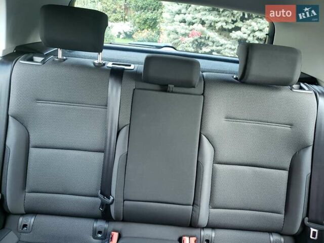 Серый Фольксваген e-Golf, объемом двигателя 0 л и пробегом 65 тыс. км за 13950 $, фото 59 на Automoto.ua