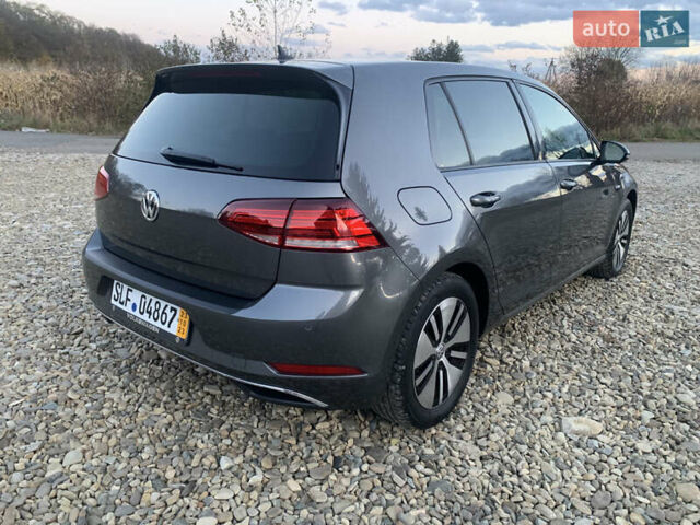 Серый Фольксваген e-Golf, объемом двигателя 0 л и пробегом 127 тыс. км за 11950 $, фото 15 на Automoto.ua