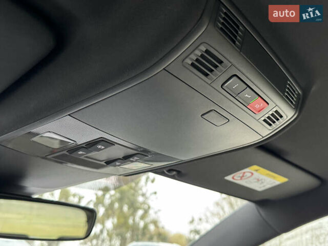 Серый Фольксваген e-Golf, объемом двигателя 0 л и пробегом 91 тыс. км за 15099 $, фото 84 на Automoto.ua