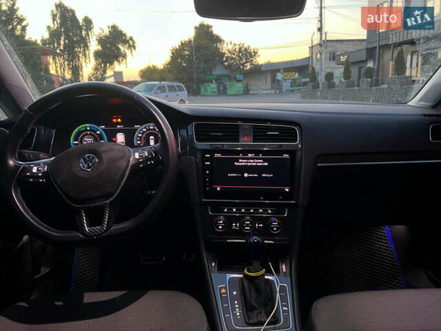 Сірий Фольксваген e-Golf, об'ємом двигуна 0 л та пробігом 202 тис. км за 13000 $, фото 17 на Automoto.ua