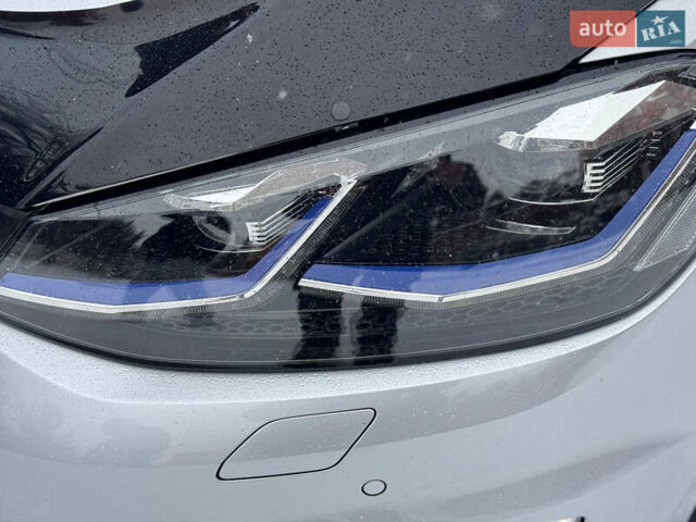 Серый Фольксваген e-Golf, объемом двигателя 0 л и пробегом 59 тыс. км за 13300 $, фото 25 на Automoto.ua