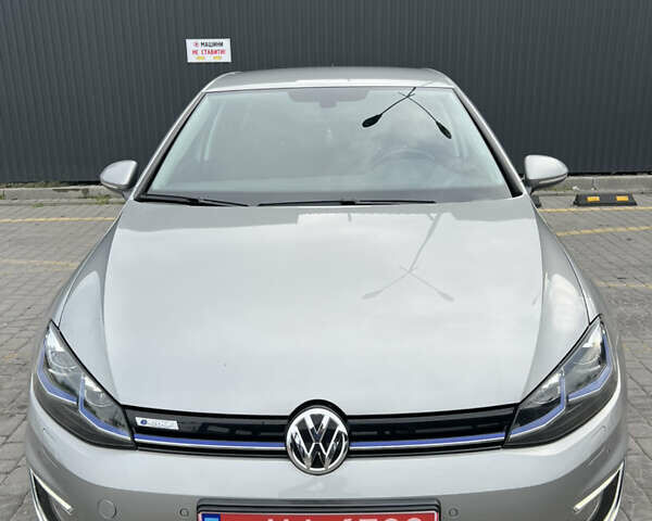 Серый Фольксваген e-Golf, объемом двигателя 0 л и пробегом 104 тыс. км за 13900 $, фото 19 на Automoto.ua