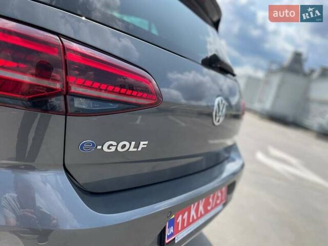 Сірий Фольксваген e-Golf, об'ємом двигуна 0 л та пробігом 123 тис. км за 12900 $, фото 13 на Automoto.ua