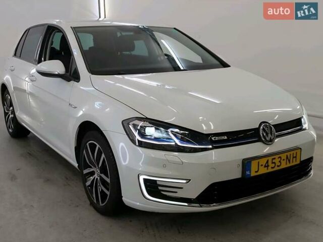 Сірий Фольксваген e-Golf, об'ємом двигуна 0 л та пробігом 97 тис. км за 15200 $, фото 9 на Automoto.ua