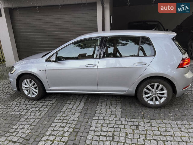 Серый Фольксваген e-Golf, объемом двигателя 0 л и пробегом 51 тыс. км за 14000 $, фото 1 на Automoto.ua