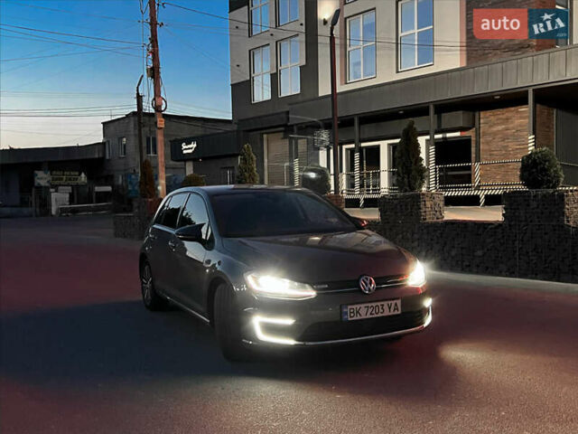 Сірий Фольксваген e-Golf, об'ємом двигуна 0 л та пробігом 202 тис. км за 13000 $, фото 5 на Automoto.ua