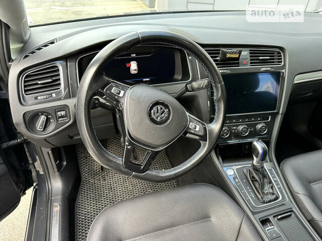 Сірий Фольксваген e-Golf, об'ємом двигуна 0 л та пробігом 43 тис. км за 17700 $, фото 8 на Automoto.ua