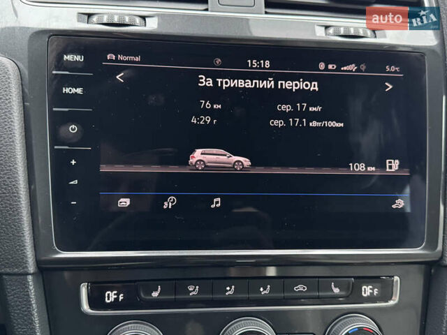 Серый Фольксваген e-Golf, объемом двигателя 0 л и пробегом 91 тыс. км за 15099 $, фото 70 на Automoto.ua