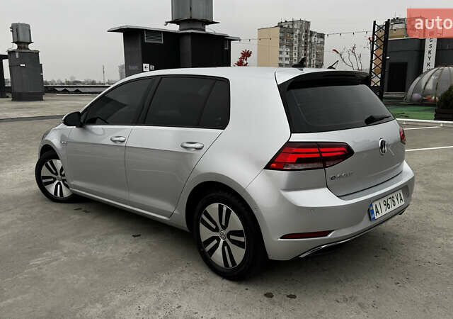 Серый Фольксваген e-Golf, объемом двигателя 0 л и пробегом 42 тыс. км за 14700 $, фото 5 на Automoto.ua