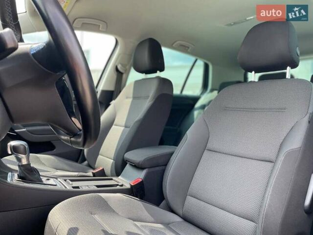 Сірий Фольксваген e-Golf, об'ємом двигуна 0 л та пробігом 123 тис. км за 12900 $, фото 17 на Automoto.ua