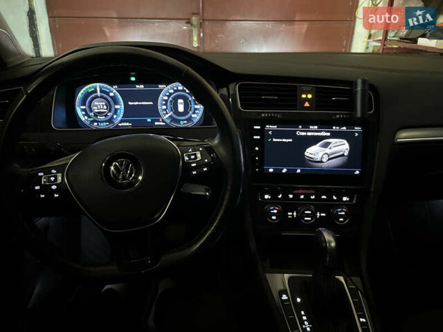 Сірий Фольксваген e-Golf, об'ємом двигуна 0 л та пробігом 39 тис. км за 17200 $, фото 2 на Automoto.ua