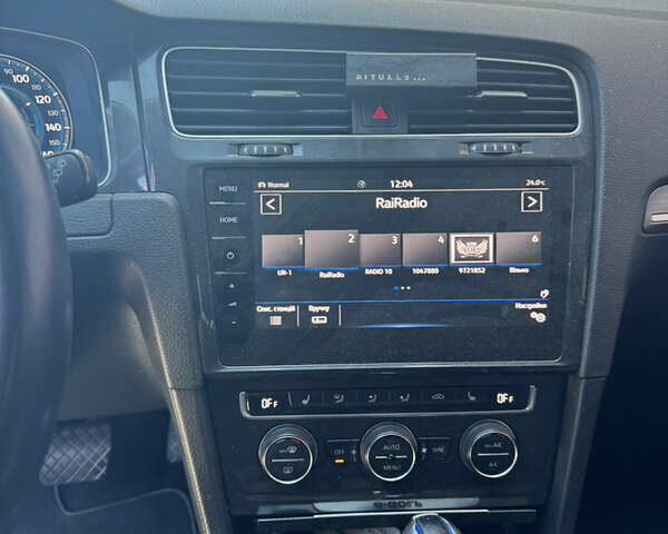 Серый Фольксваген e-Golf, объемом двигателя 0 л и пробегом 196 тыс. км за 14000 $, фото 15 на Automoto.ua