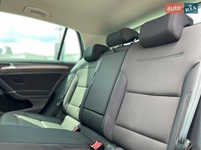 Сірий Фольксваген e-Golf, об'ємом двигуна 0 л та пробігом 123 тис. км за 12900 $, фото 26 на Automoto.ua