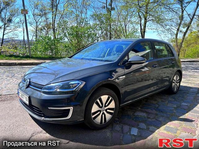 Серый Фольксваген e-Golf, объемом двигателя 0 л и пробегом 1 тыс. км за 15400 $, фото 1 на Automoto.ua