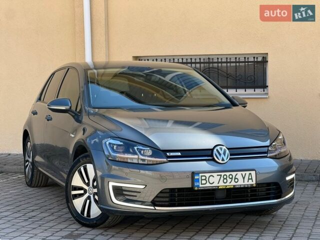 Серый Фольксваген e-Golf, объемом двигателя 0 л и пробегом 130 тыс. км за 13999 $, фото 14 на Automoto.ua