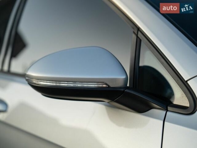 Серый Фольксваген e-Golf, объемом двигателя 0 л и пробегом 78 тыс. км за 14900 $, фото 8 на Automoto.ua