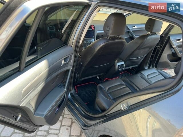 Серый Фольксваген e-Golf, объемом двигателя 0 л и пробегом 130 тыс. км за 13999 $, фото 57 на Automoto.ua