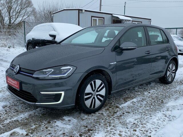 Серый Фольксваген e-Golf, объемом двигателя 0 л и пробегом 105 тыс. км за 12900 $, фото 7 на Automoto.ua