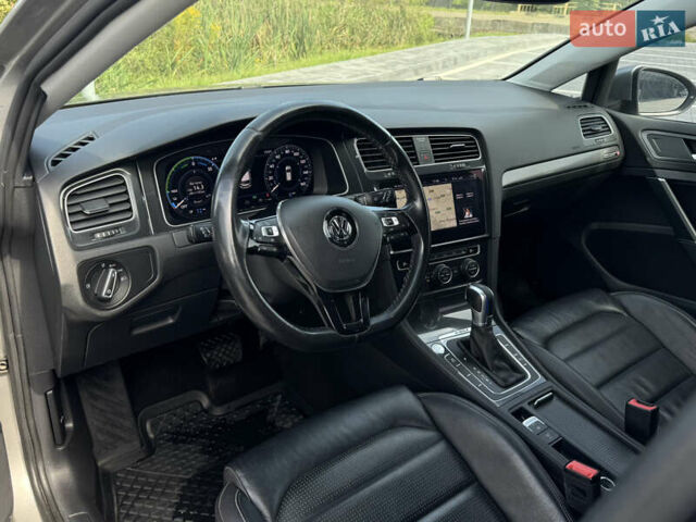 Сірий Фольксваген e-Golf, об'ємом двигуна 0 л та пробігом 73 тис. км за 14999 $, фото 24 на Automoto.ua
