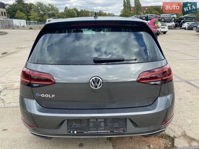Сірий Фольксваген e-Golf, об'ємом двигуна 0 л та пробігом 50 тис. км за 18000 $, фото 5 на Automoto.ua