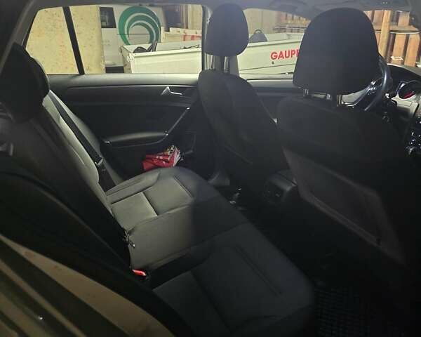 Сірий Фольксваген e-Golf, об'ємом двигуна 0 л та пробігом 130 тис. км за 11600 $, фото 15 на Automoto.ua