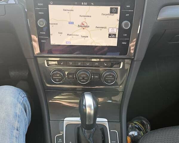 Сірий Фольксваген e-Golf, об'ємом двигуна 0 л та пробігом 97 тис. км за 15200 $, фото 35 на Automoto.ua