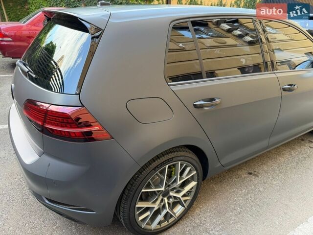 Серый Фольксваген e-Golf, объемом двигателя 0 л и пробегом 130 тыс. км за 16500 $, фото 25 на Automoto.ua