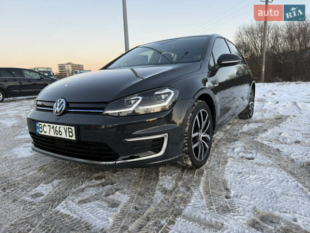 Серый Фольксваген e-Golf, объемом двигателя 0 л и пробегом 66 тыс. км за 13900 $, фото 4 на Automoto.ua