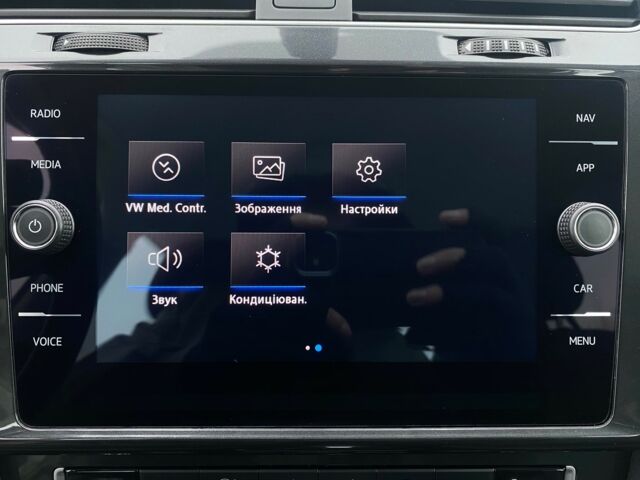 Серый Фольксваген e-Golf, объемом двигателя 0 л и пробегом 105 тыс. км за 12900 $, фото 43 на Automoto.ua