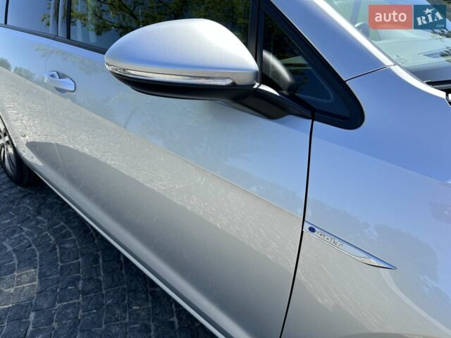 Серый Фольксваген e-Golf, объемом двигателя 0 л и пробегом 42 тыс. км за 19000 $, фото 25 на Automoto.ua