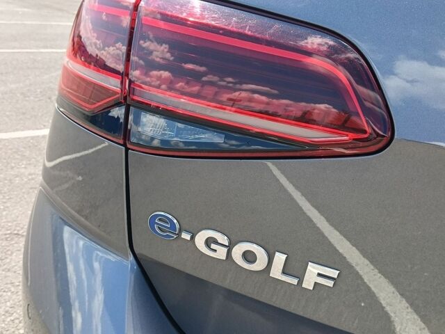 Сірий Фольксваген e-Golf, об'ємом двигуна 0 л та пробігом 109 тис. км за 14000 $, фото 27 на Automoto.ua