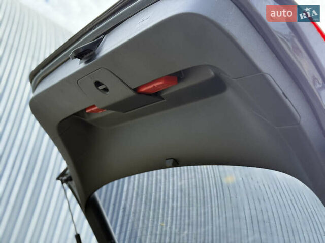 Серый Фольксваген e-Golf, объемом двигателя 0 л и пробегом 79 тыс. км за 12500 $, фото 17 на Automoto.ua