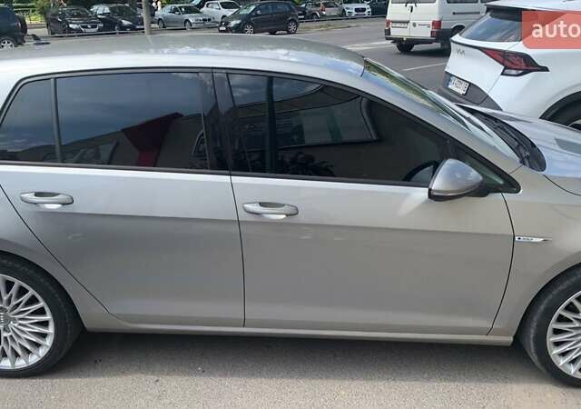 Серый Фольксваген e-Golf, объемом двигателя 0 л и пробегом 89 тыс. км за 15200 $, фото 6 на Automoto.ua