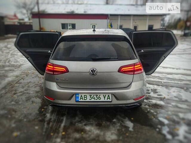 Сірий Фольксваген e-Golf, об'ємом двигуна 0 л та пробігом 92 тис. км за 18300 $, фото 5 на Automoto.ua