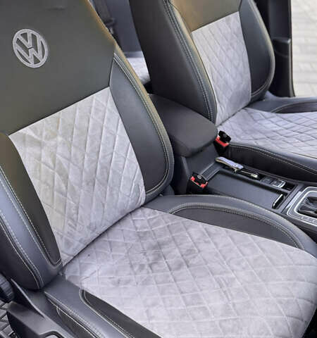 Серый Фольксваген e-Golf, объемом двигателя 0 л и пробегом 96 тыс. км за 15300 $, фото 15 на Automoto.ua