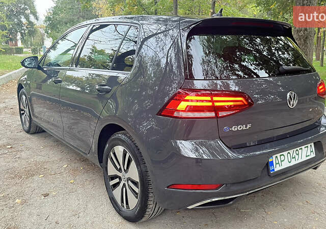 Серый Фольксваген e-Golf, объемом двигателя 0 л и пробегом 59 тыс. км за 15400 $, фото 8 на Automoto.ua