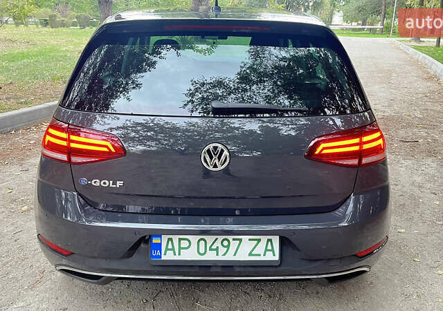 Серый Фольксваген e-Golf, объемом двигателя 0 л и пробегом 59 тыс. км за 15400 $, фото 10 на Automoto.ua