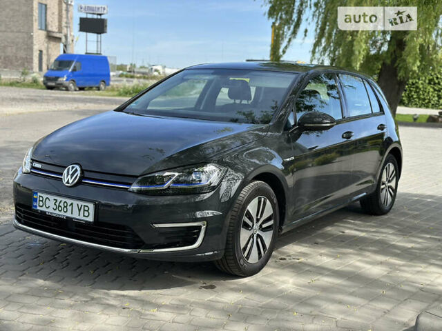 Серый Фольксваген e-Golf, объемом двигателя 0 л и пробегом 45 тыс. км за 15800 $, фото 8 на Automoto.ua