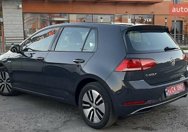 Серый Фольксваген e-Golf, объемом двигателя 0 л и пробегом 140 тыс. км за 12300 $, фото 10 на Automoto.ua
