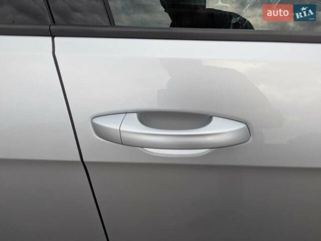 Серый Фольксваген e-Golf, объемом двигателя 0 л и пробегом 29 тыс. км за 14800 $, фото 32 на Automoto.ua