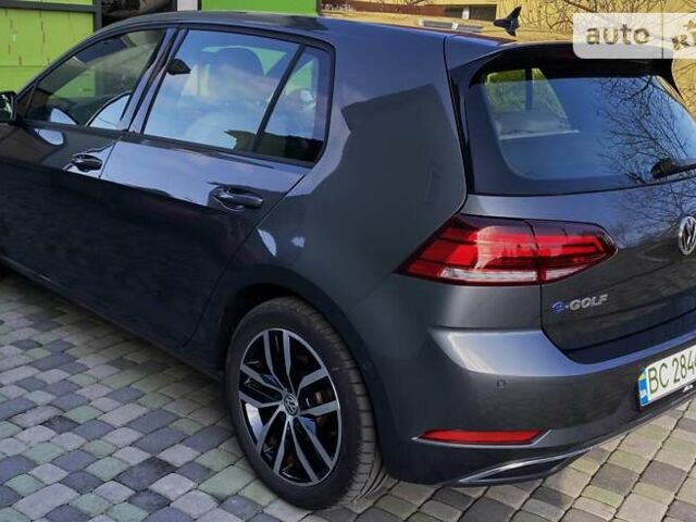 Серый Фольксваген e-Golf, объемом двигателя 0 л и пробегом 12 тыс. км за 18999 $, фото 4 на Automoto.ua