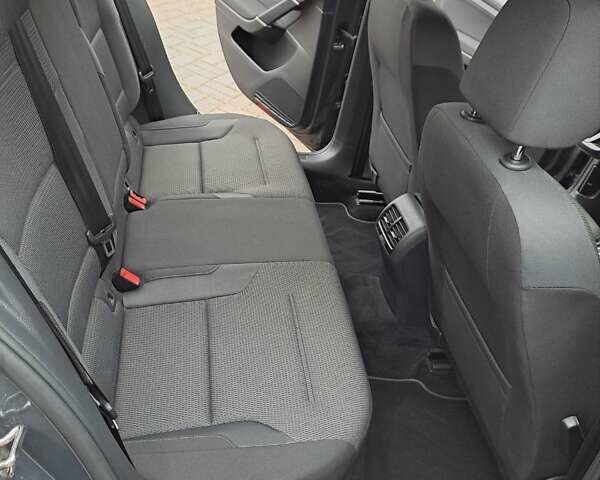 Серый Фольксваген e-Golf, объемом двигателя 0 л и пробегом 54 тыс. км за 16500 $, фото 31 на Automoto.ua