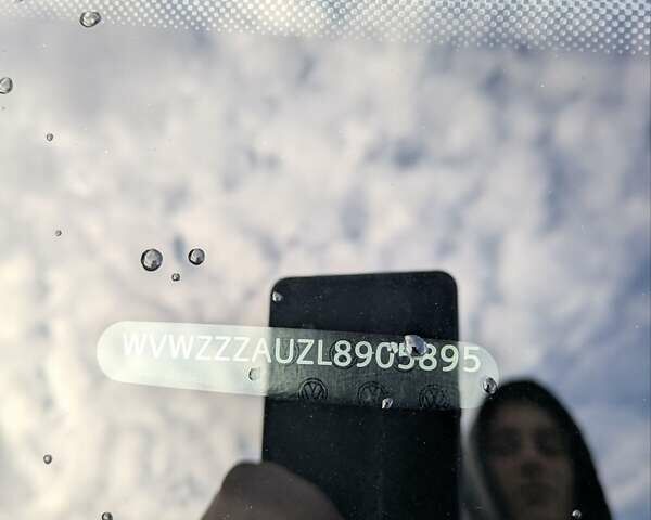 Серый Фольксваген e-Golf, объемом двигателя 0 л и пробегом 77 тыс. км за 14600 $, фото 18 на Automoto.ua