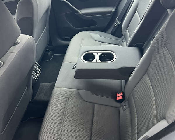 Серый Фольксваген e-Golf, объемом двигателя 0 л и пробегом 49 тыс. км за 14700 $, фото 32 на Automoto.ua